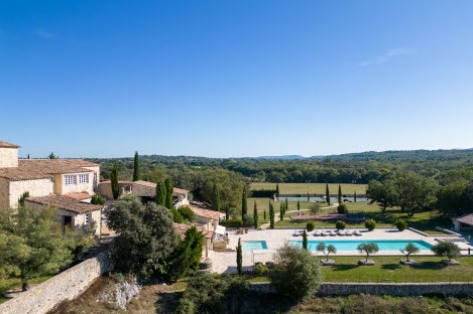 Location villas de luxe grande capacité Sud France | ChicVillas
