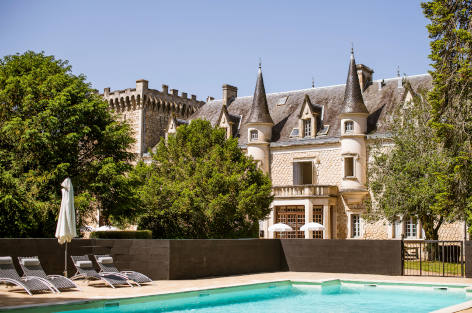 Demeure de prestige à louer en France, Château Perle de Charente | ChicVillas