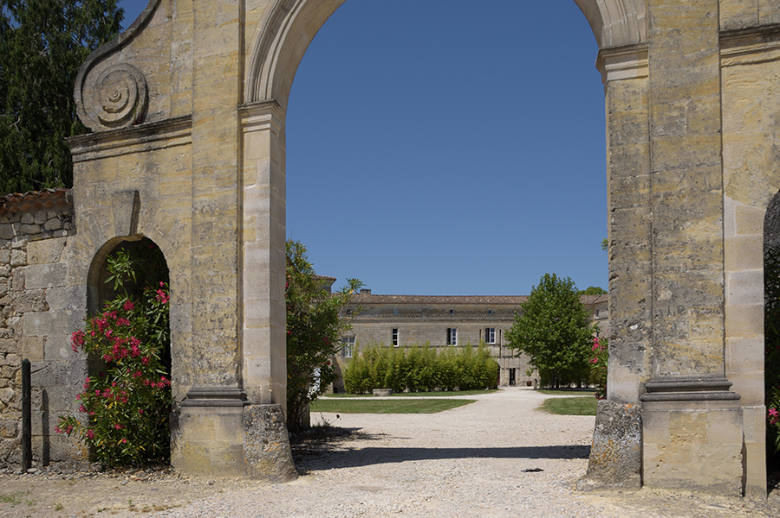 Chateau Luxury Heritage - Location villa de luxe - Aquitaine / Pays Basque - ChicVillas - 2