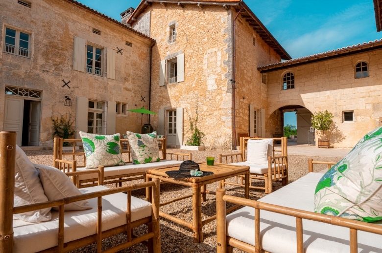 Chateau Pure Perigord - Location villa de luxe - Dordogne / Garonne / Gers - ChicVillas - 14