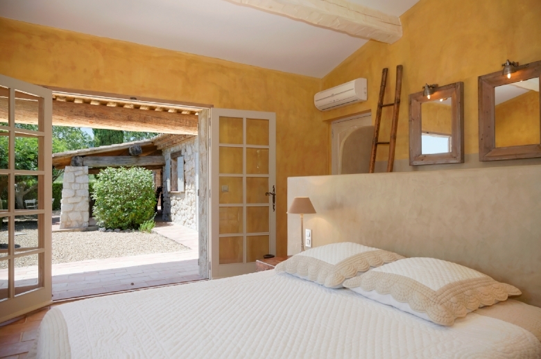 Entre Plage et Village Cote d Azur - Location villa de luxe - Provence / Cote d Azur / Mediterran. - ChicVillas - 23