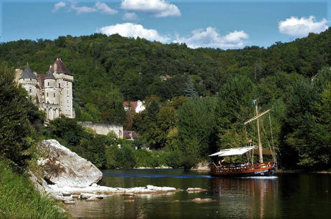 Les Balcons de Dordogne - Location château avec piscine