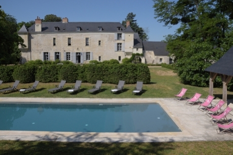 Chateau to rent with a pool in the Loire Valley | ChicVillas