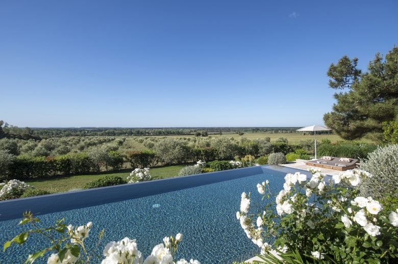 Villa Provence Alpilles - Location villa de luxe - Provence / Cote d Azur / Mediterran. - ChicVillas - 1