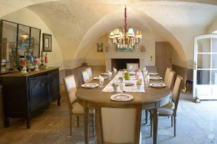 Ambiances Provence - Location villa de luxe - Provence / Cote d Azur / Mediterran. - ChicVillas - 11