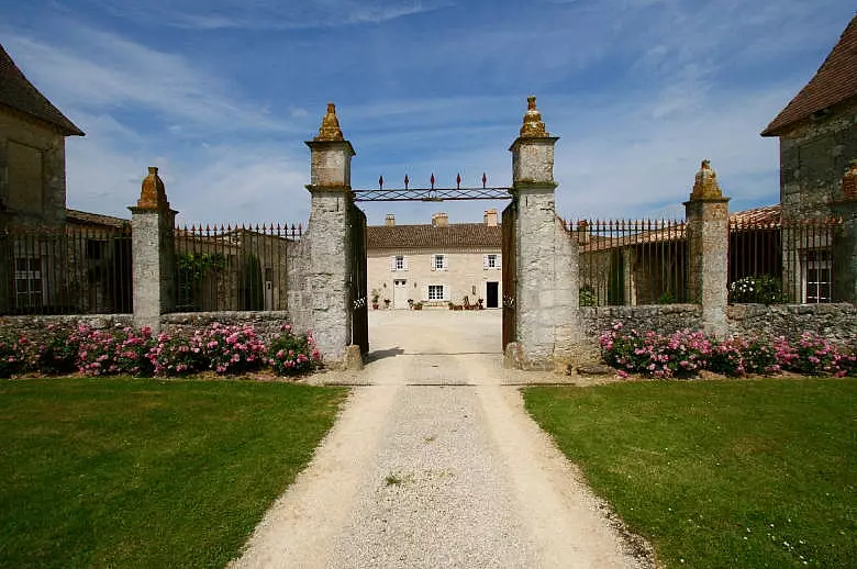 Entre Dordogne et Gironde - Luxury villa rental - Dordogne and South West France - ChicVillas - 21