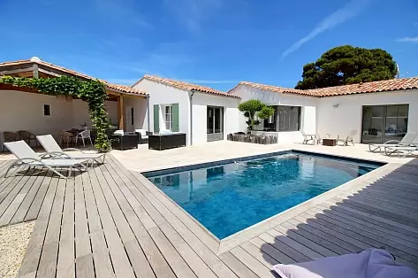 Ile de Re holiday rentals by the sea | ChicVillas