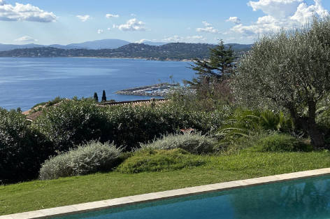 Villa de luxe avec piscine chauffée à louer sur la Côte d' Azur