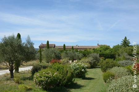 Ambiances Provence - Location de villa de luxe avec piscine